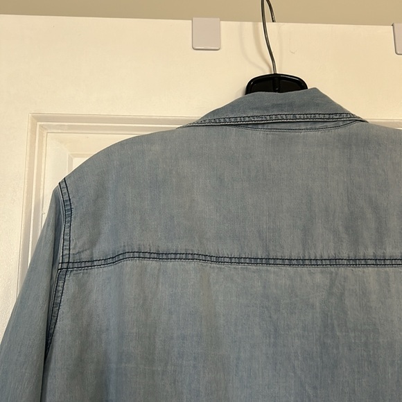 Torrid Women Denim Button Down Shirt Plus Size 1 - Picture 6 of 8